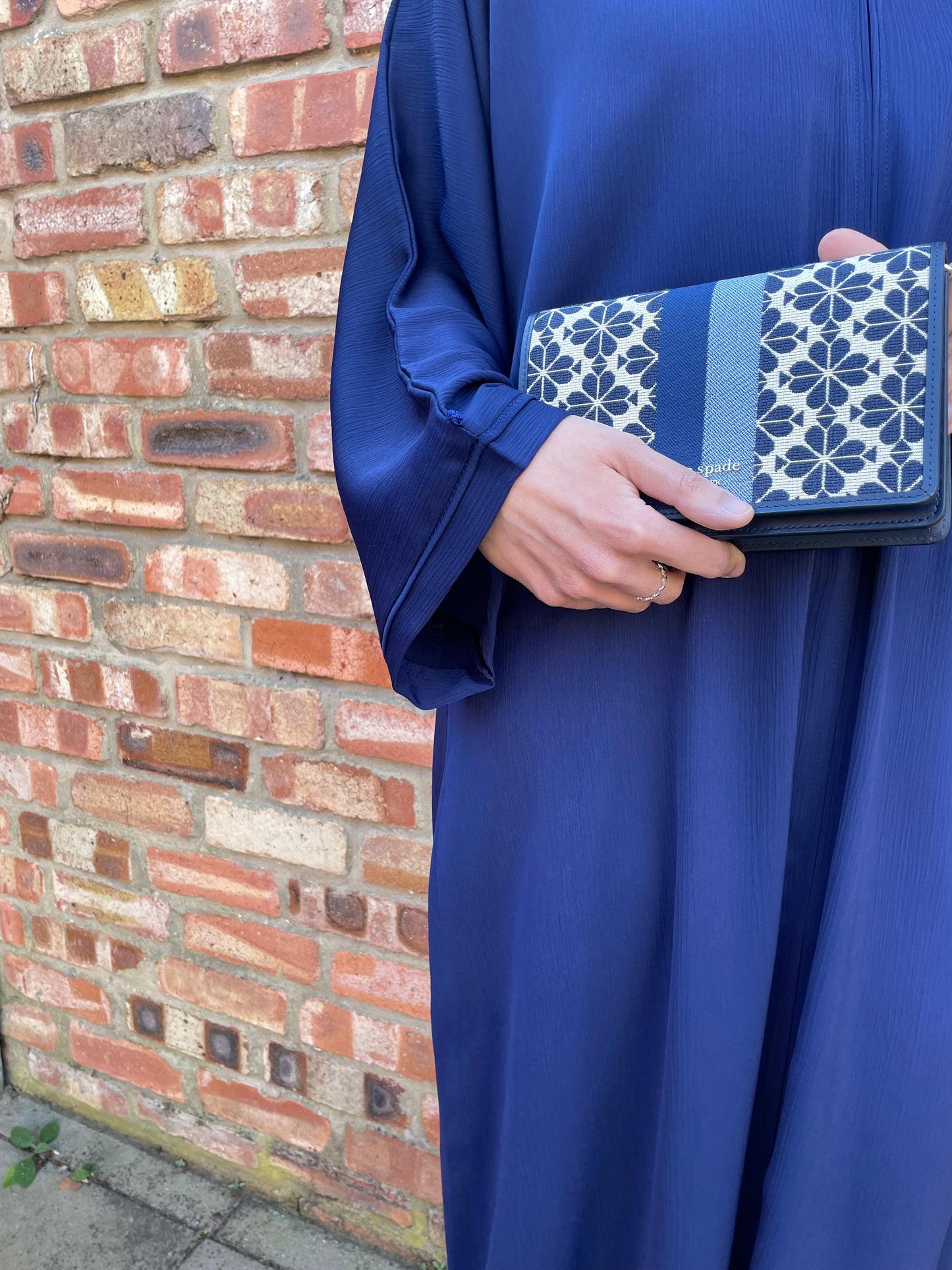 Leyla Abaya - Closed Blue