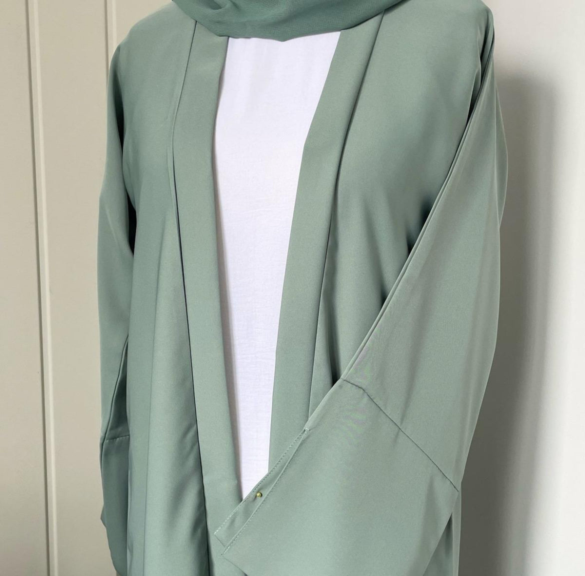 Naira Open Abaya -Light Green (Sale)