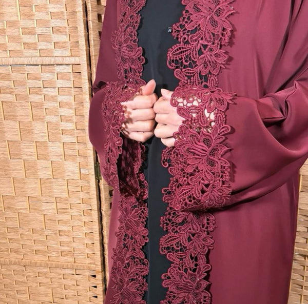 Isma Lace Abaya - Maroon