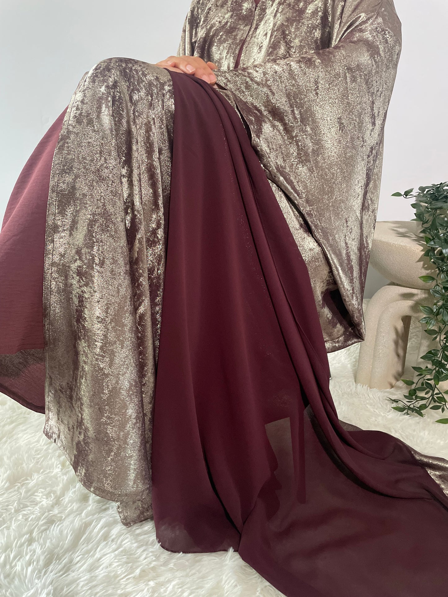 Noreen Fariha Abaya- Brown/Maroon