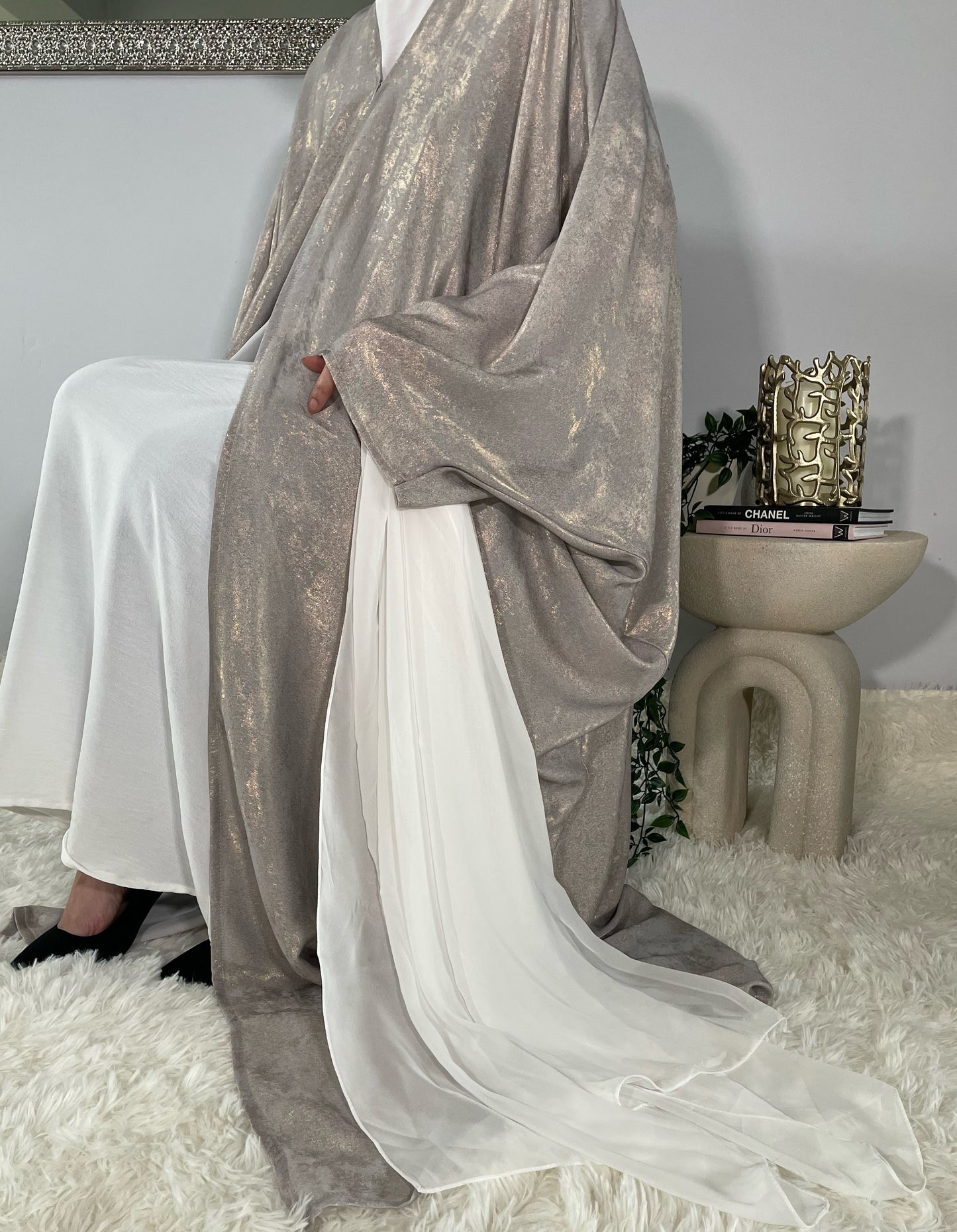 Noreen Fariha Abaya- White/Rose Gold Grey SALE