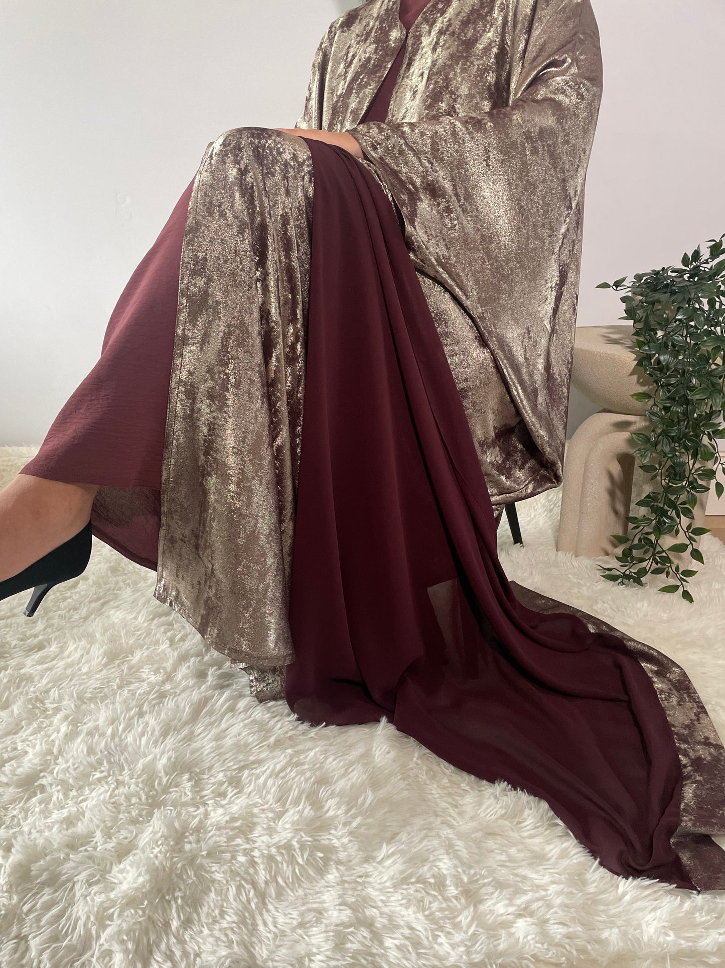 Noreen Fariha Abaya- Brown/Maroon