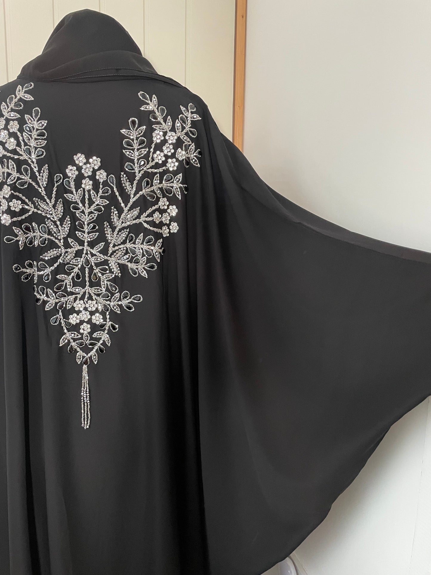 Liyanah Abaya- Black