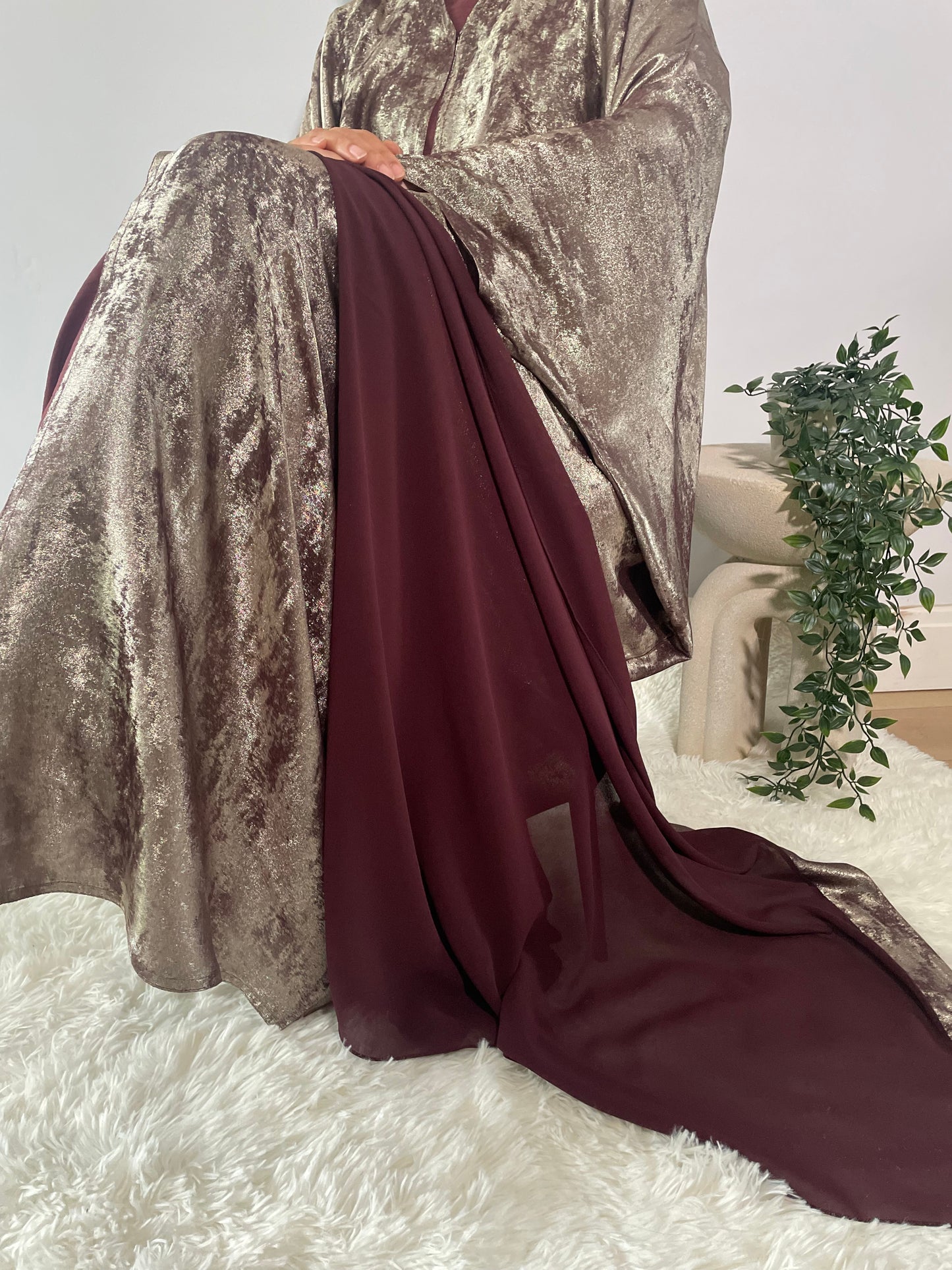 Noreen Fariha Abaya- Brown/Maroon