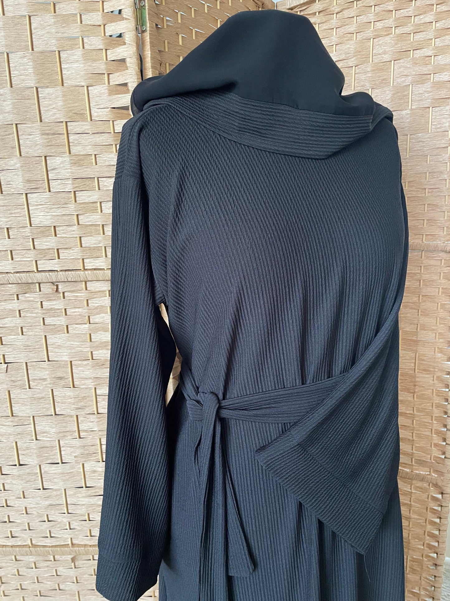 Black Ribbed Abaya