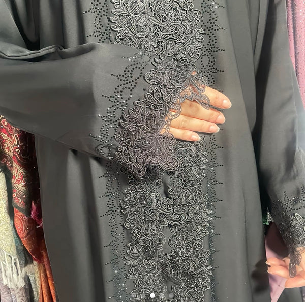 Ayla Black Laced Opened Abaya